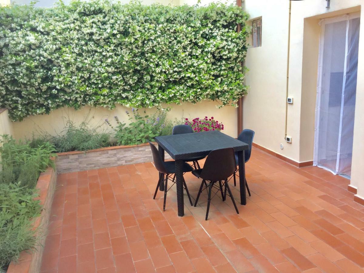 Dalu Florence Apartment Davide - Private Car Park 15 Minutes To The City Center Buitenkant foto